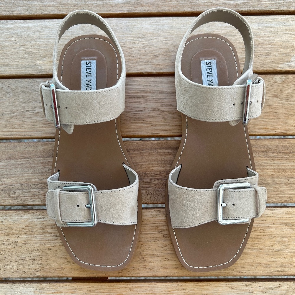 Steve Madden Sandals Santo Buckle Detailed Like New Color is Sand Size 8M